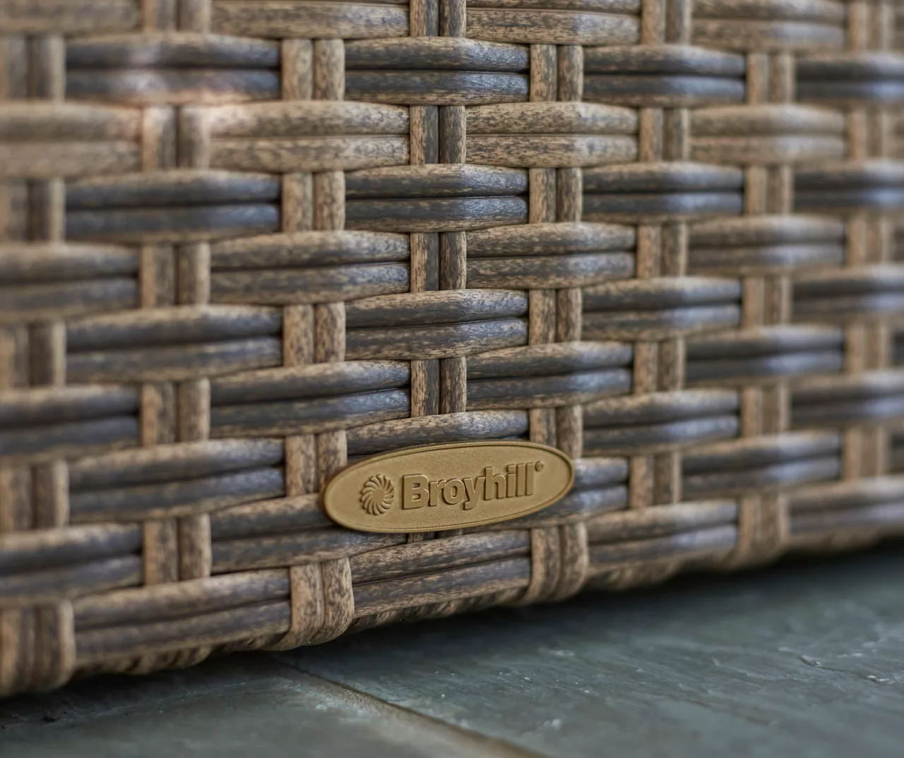 Broyhill Eagle Brooke All-Weather Wicker Cushioned Patio Sofa 5 Broyhill Eagle Brooke All-Weather Wicker Cushioned Patio Sofa - Image 5