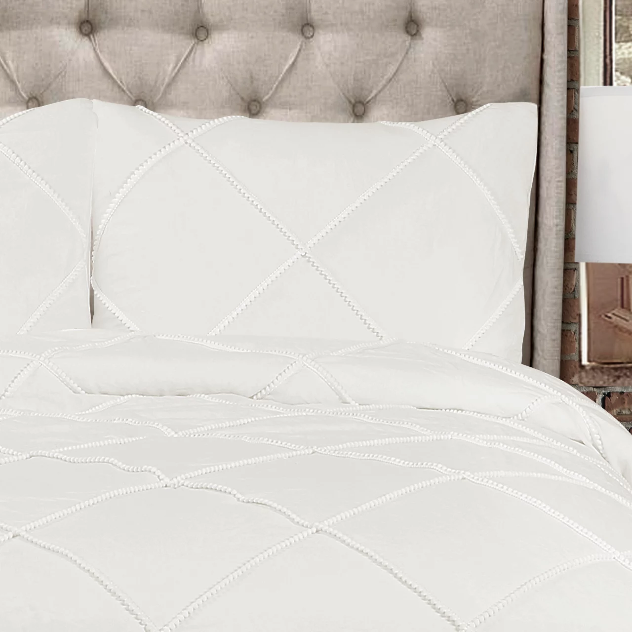 White Diamond Lattice Pom-Pom King 3-Piece Comforter Set 5 White Diamond Lattice Pom-Pom King 3-Piece Comforter Set - Image 5