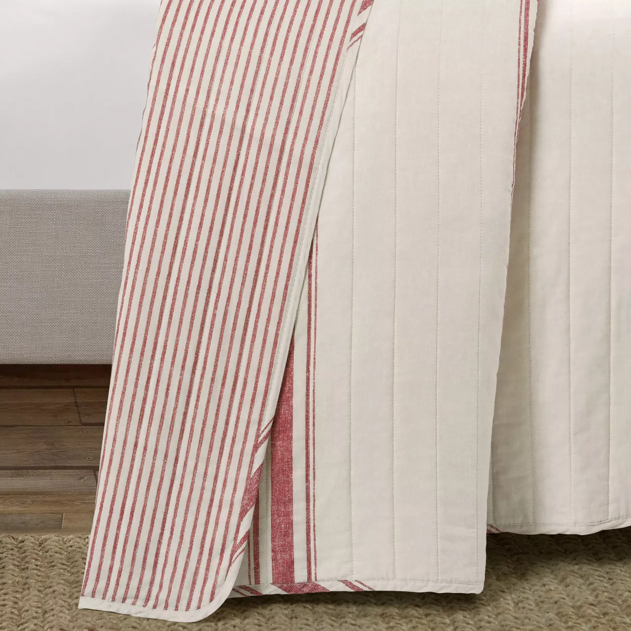 Beige & Red Stripe Full/Queen 3-Piece Quilt Set 4 Beige & Red Stripe Full/Queen 3-Piece Quilt Set - Image 4