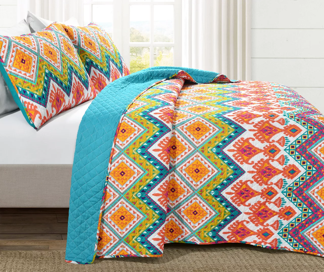 Boho Zigzag Reversible 3-Piece Quilt Set 2 Boho Zigzag Reversible 3-Piece Quilt Set - Image 2