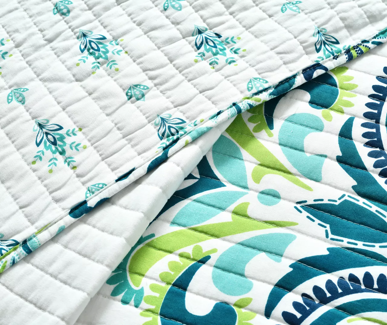 Clara Floral Reversible 3-Piece Quilt Set 11 Clara Floral Reversible 3-Piece Quilt Set - Image 11