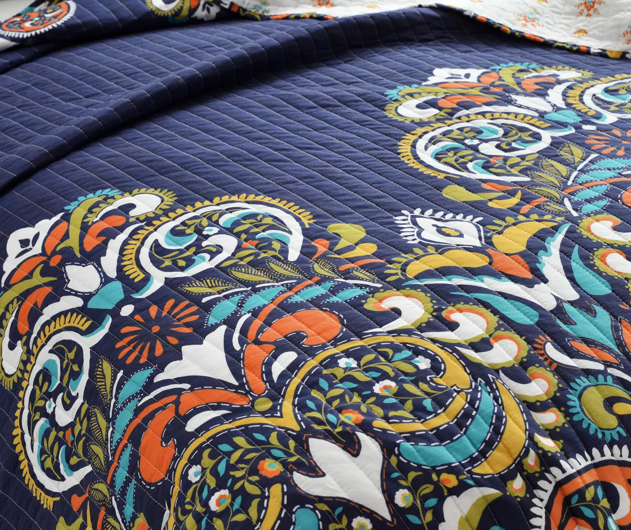 Clara Floral Reversible 3-Piece Quilt Set 20 Clara Floral Reversible 3-Piece Quilt Set - Image 20