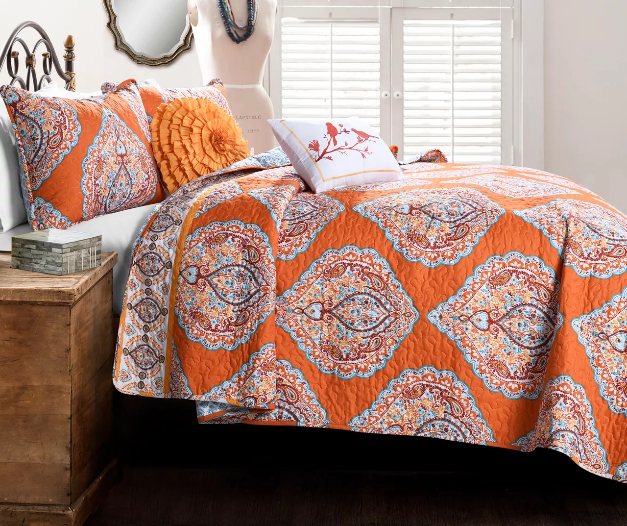Harley Tangerine & Blue Mandala Arabesque Reversible Full/Queen 5-Piece Quilt Set 1 Harley Tangerine & Blue Mandala Arabesque Reversible Full/Queen 5-Piece Quilt Set