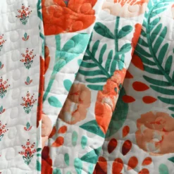 White & Red Poppy Garden Quilted Throw, (50" X 60") 12 White & Red Poppy Garden Quilted Throw, (50" X 60") -Northlight Outlet Home Store 810553523 11