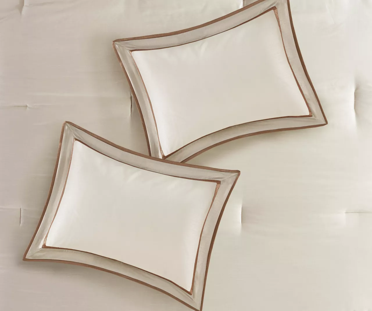 Beverly Color Block Comforter Set 7 Beverly Color Block Comforter Set - Image 7