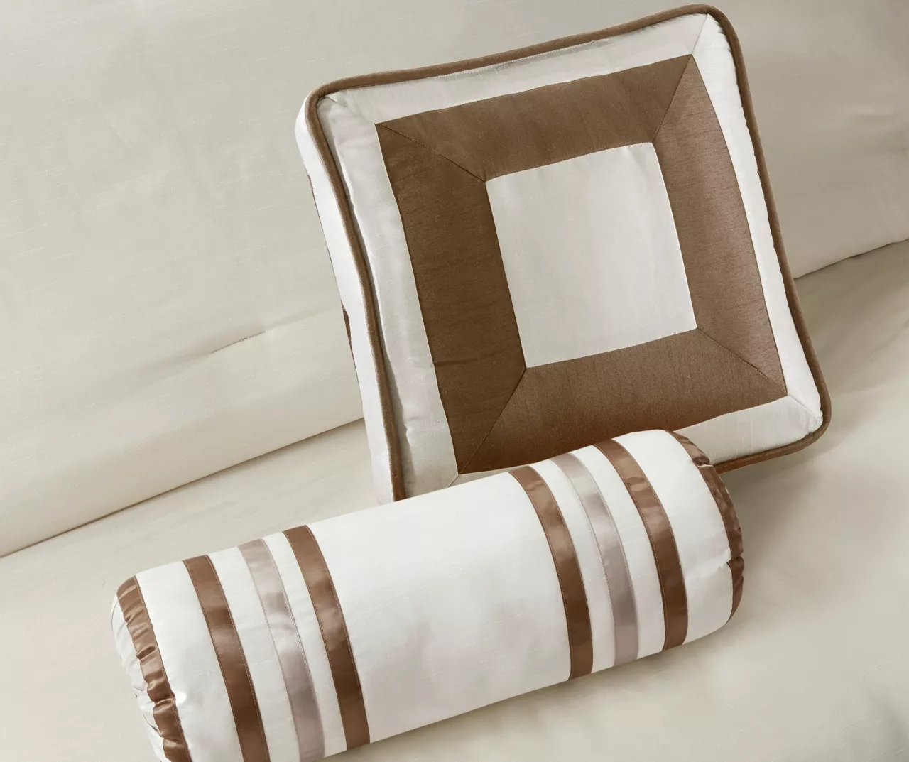 Beverly Color Block Comforter Set 8 Beverly Color Block Comforter Set - Image 8