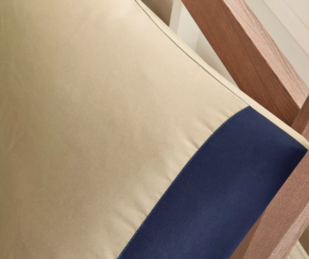 Rick Navy & Beige Crisscross Queen 9-Piece Comforter Set 9 Rick Navy & Beige Crisscross Queen 9-Piece Comforter Set - Image 9