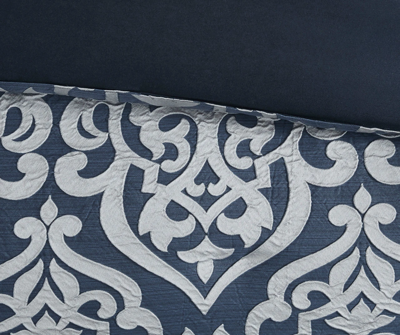 Eliot Navy & White Damask Jacquard California King 8-Piece Comforter Set 12 Eliot Navy & White Damask Jacquard California King 8-Piece Comforter Set - Image 12