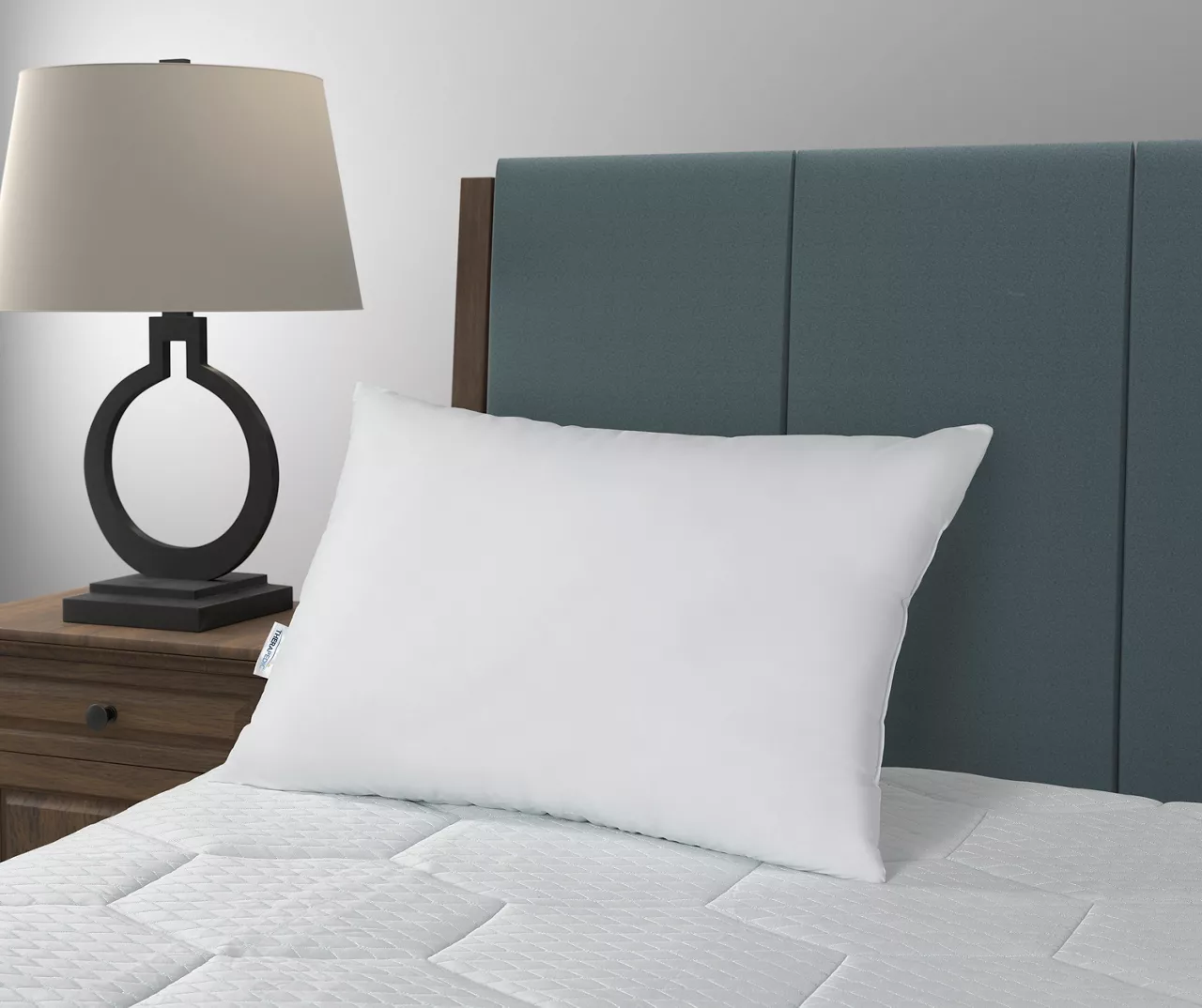 White Whisper Memory Flex Standard Pillow 2 White Whisper Memory Flex Standard Pillow - Image 2