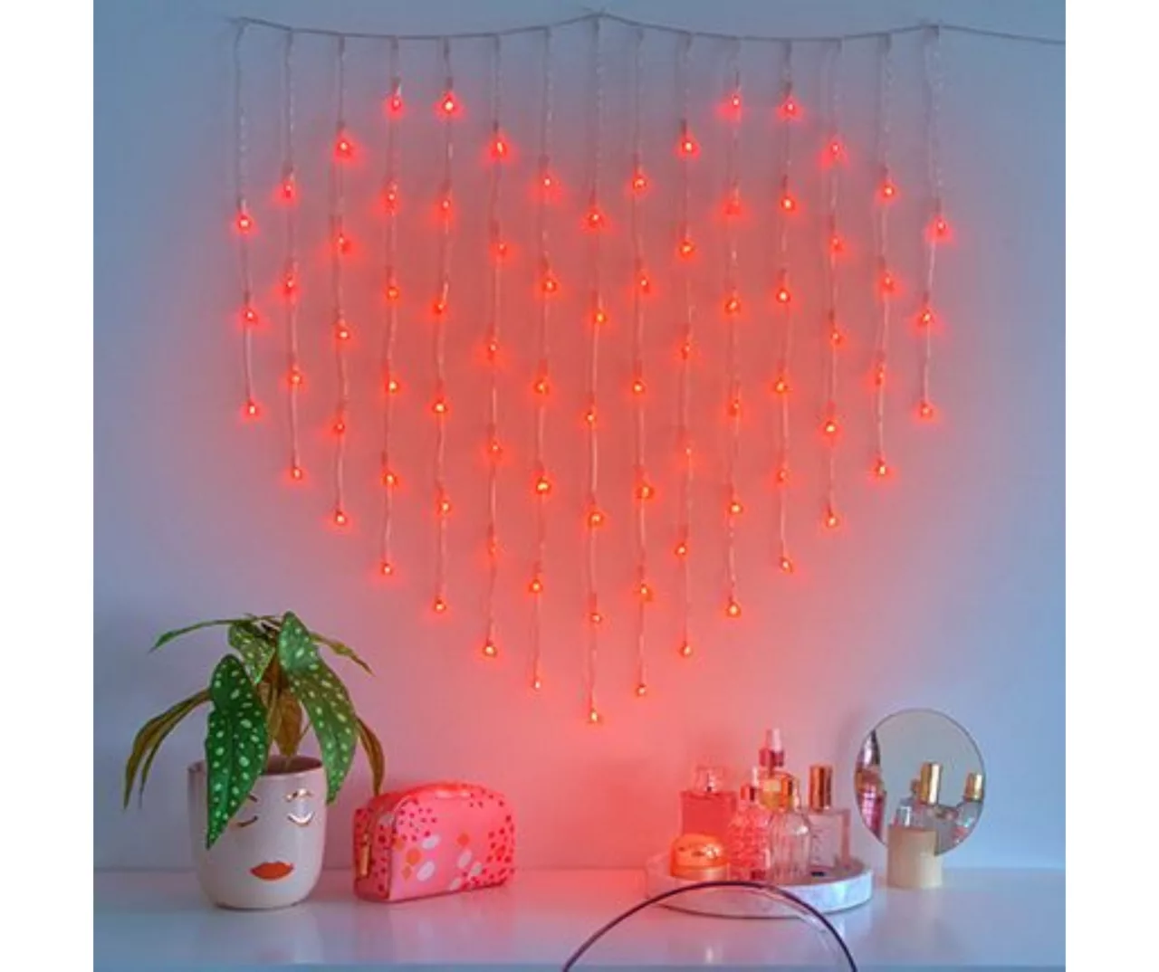 Red Heart Shape Curtain LED Light Set, 76 Lights 1 Red Heart Shape Curtain LED Light Set, 76 Lights