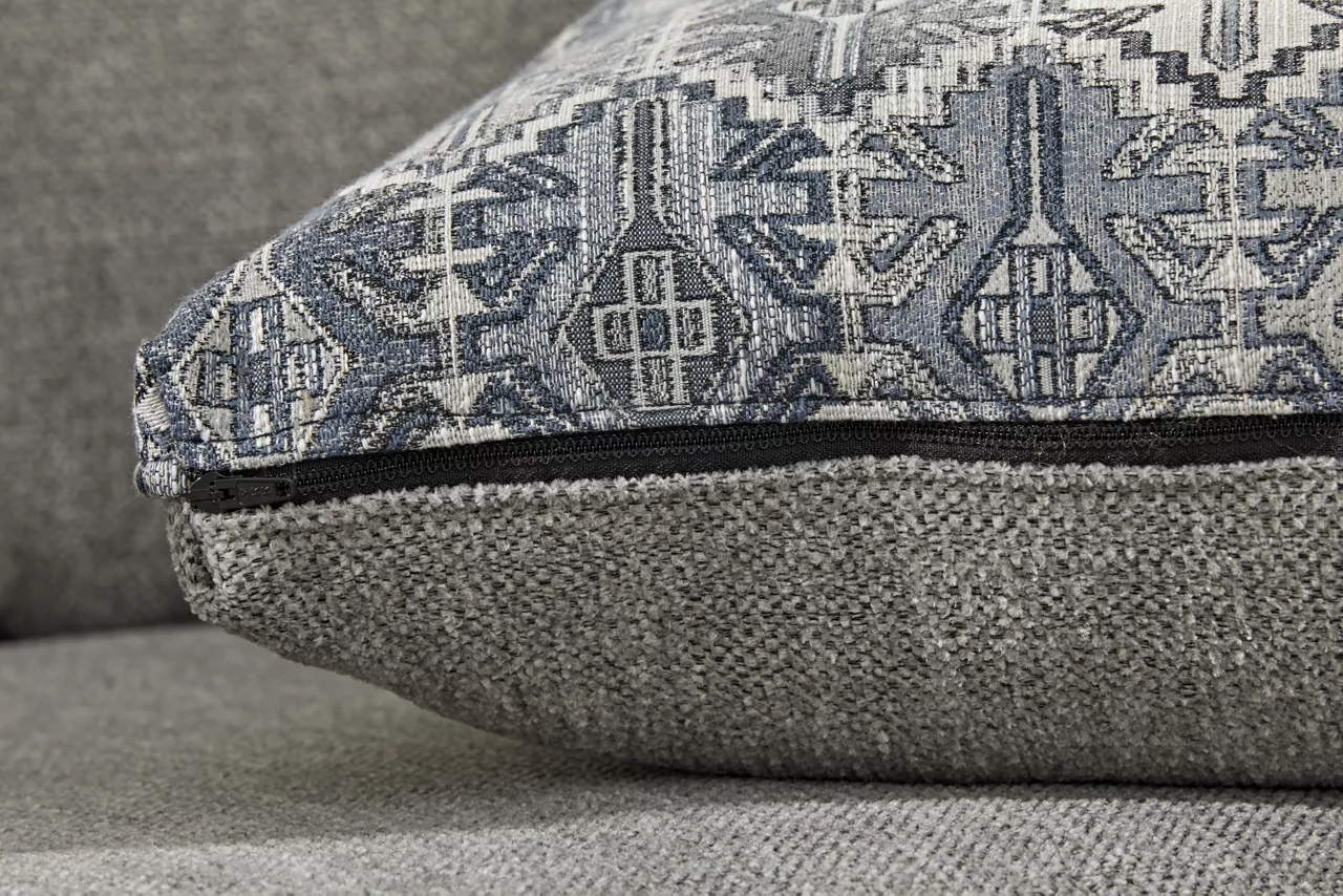 Broyhill Naples Living Room Sectional 8 Broyhill Naples Living Room Sectional - Image 8