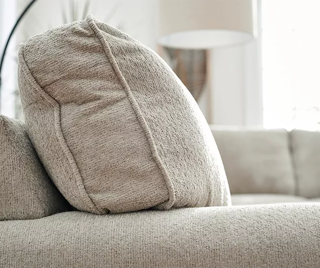 Broyhill Claremont Sectional 4 Broyhill Claremont Sectional - Image 4