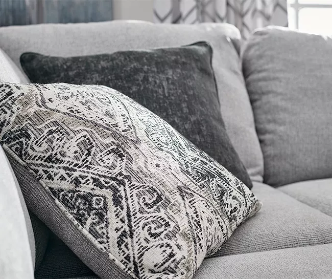 Broyhill Parkdale Silver Sectional 6 Broyhill Parkdale Silver Sectional - Image 6